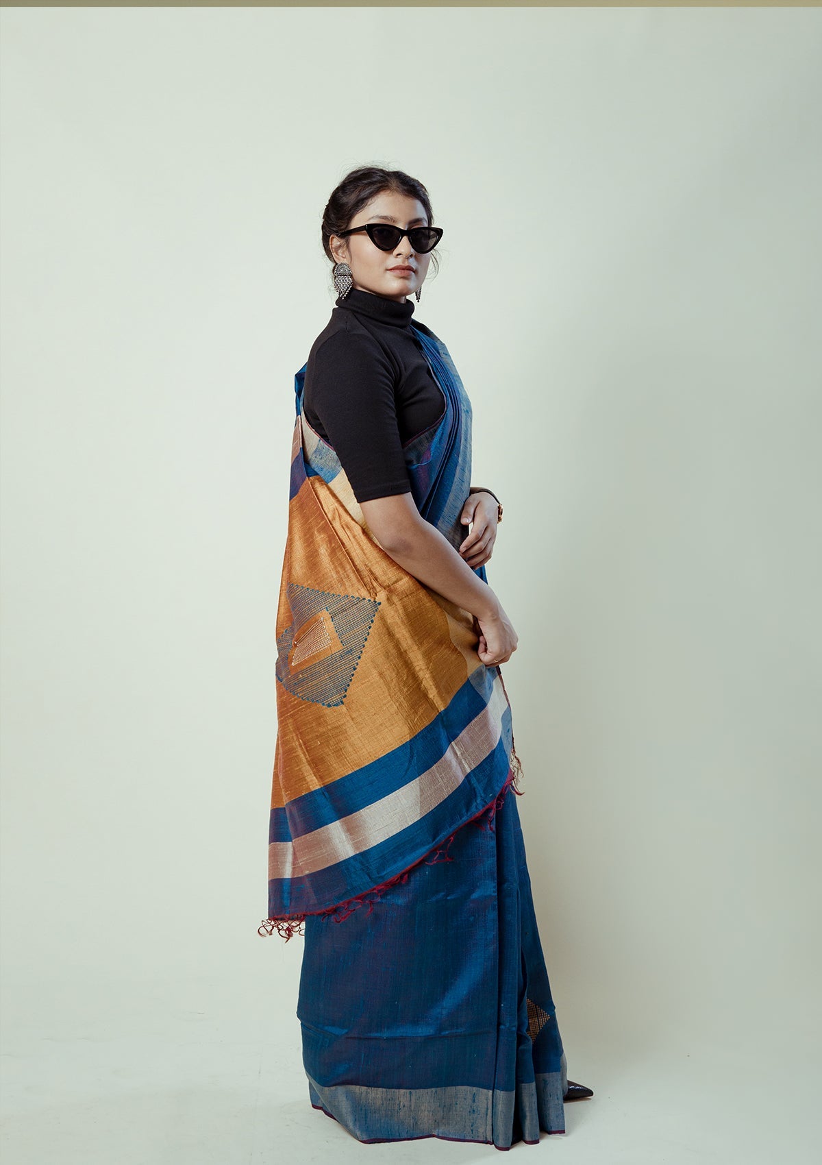 Handwoven Royal Blue Raw Silk Saree